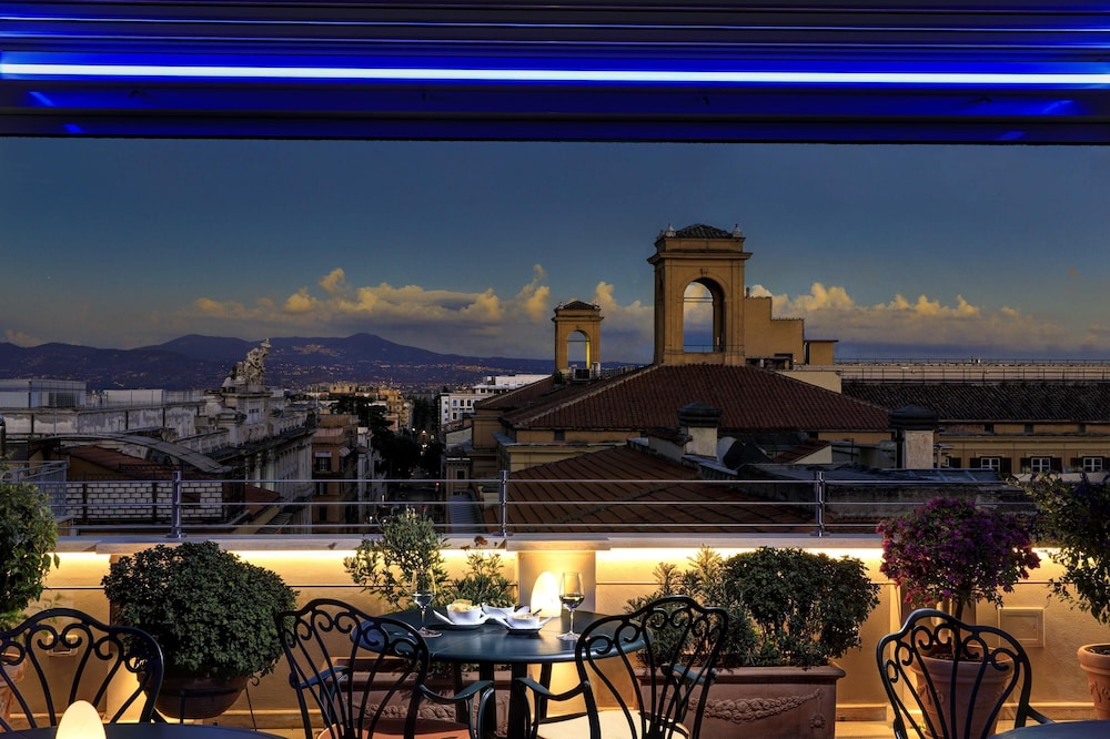 Marcella Royal Hotel - Roof Top Garden 55/60