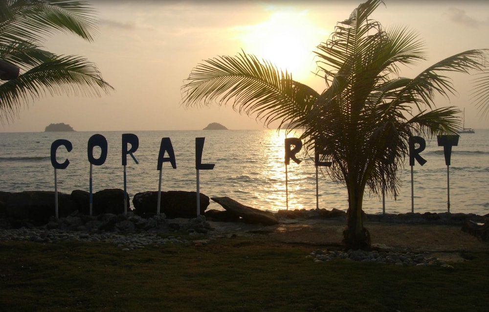 Coral Resort 71/77