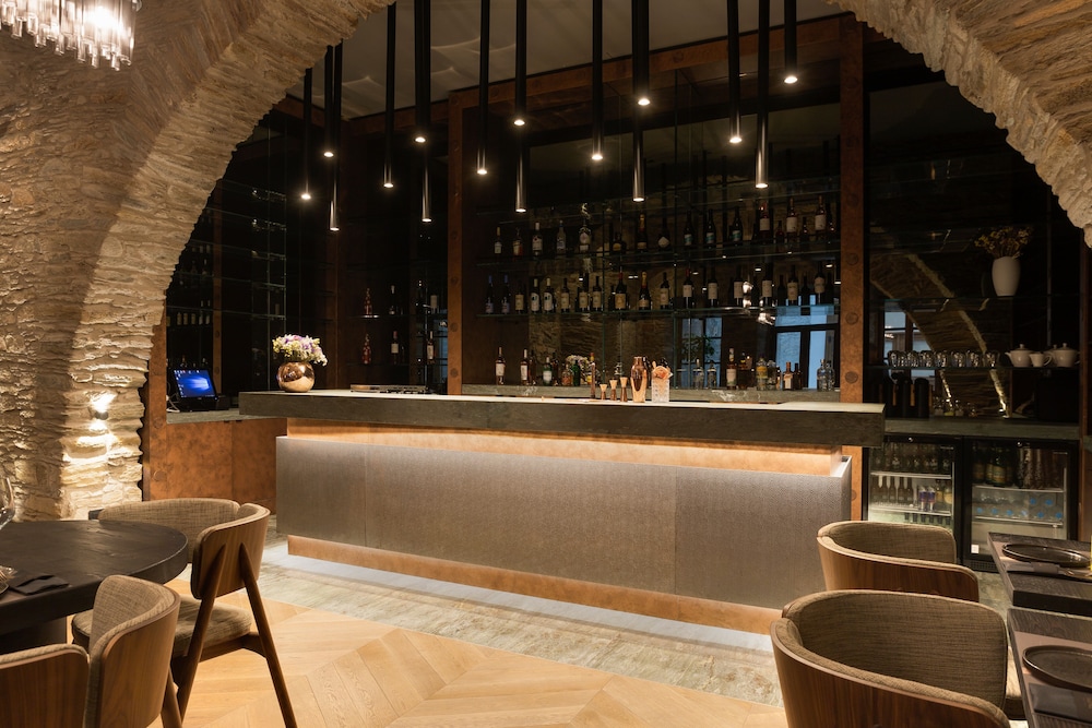 Castro Hotel Syros 4/50
