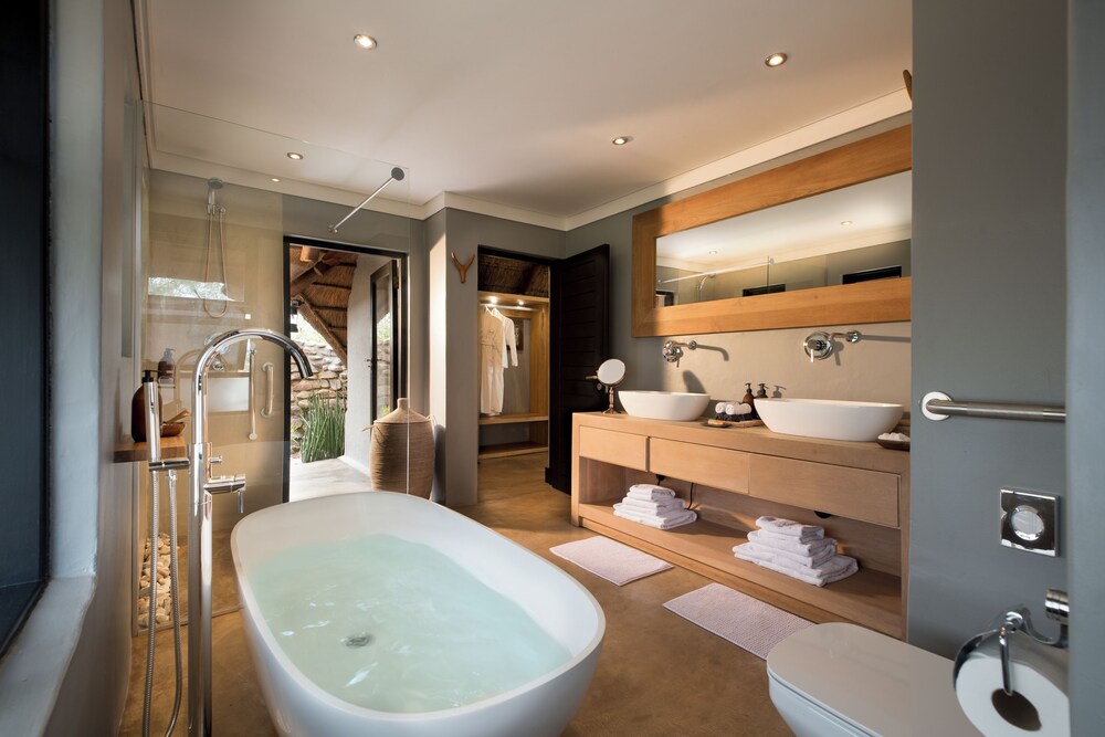 Mhondoro Game Lodge 26/50