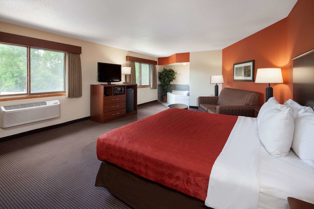 AmericInn by Wyndham Ashland 19/53