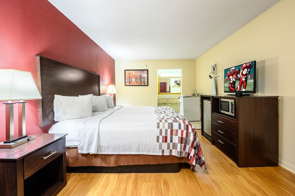 Red Roof Inn Sylacauga 18/34