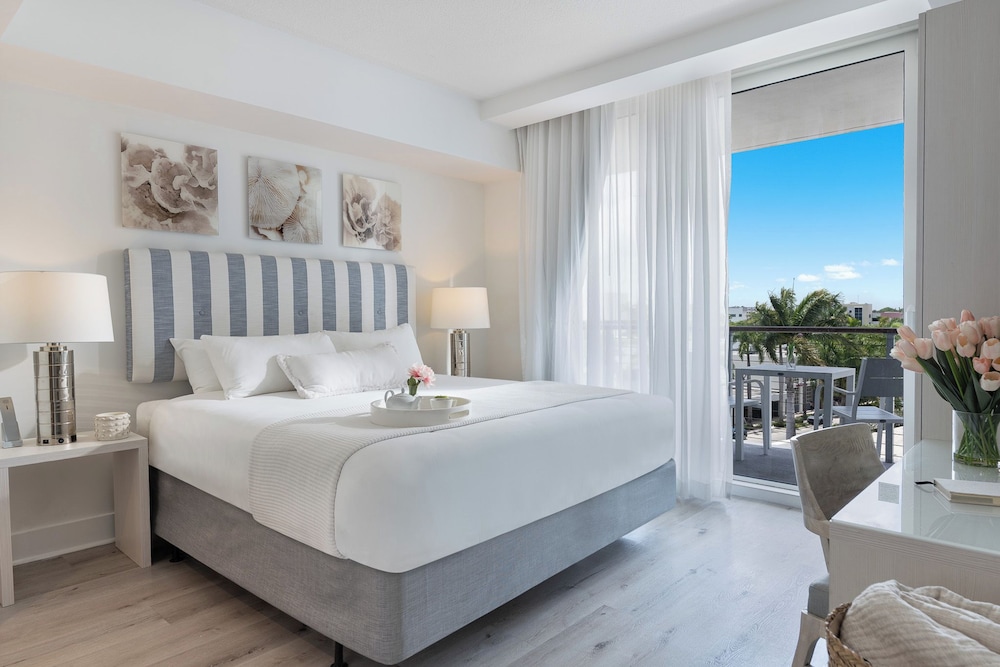 Grand Beach Hotel Bay Harbor 26/64