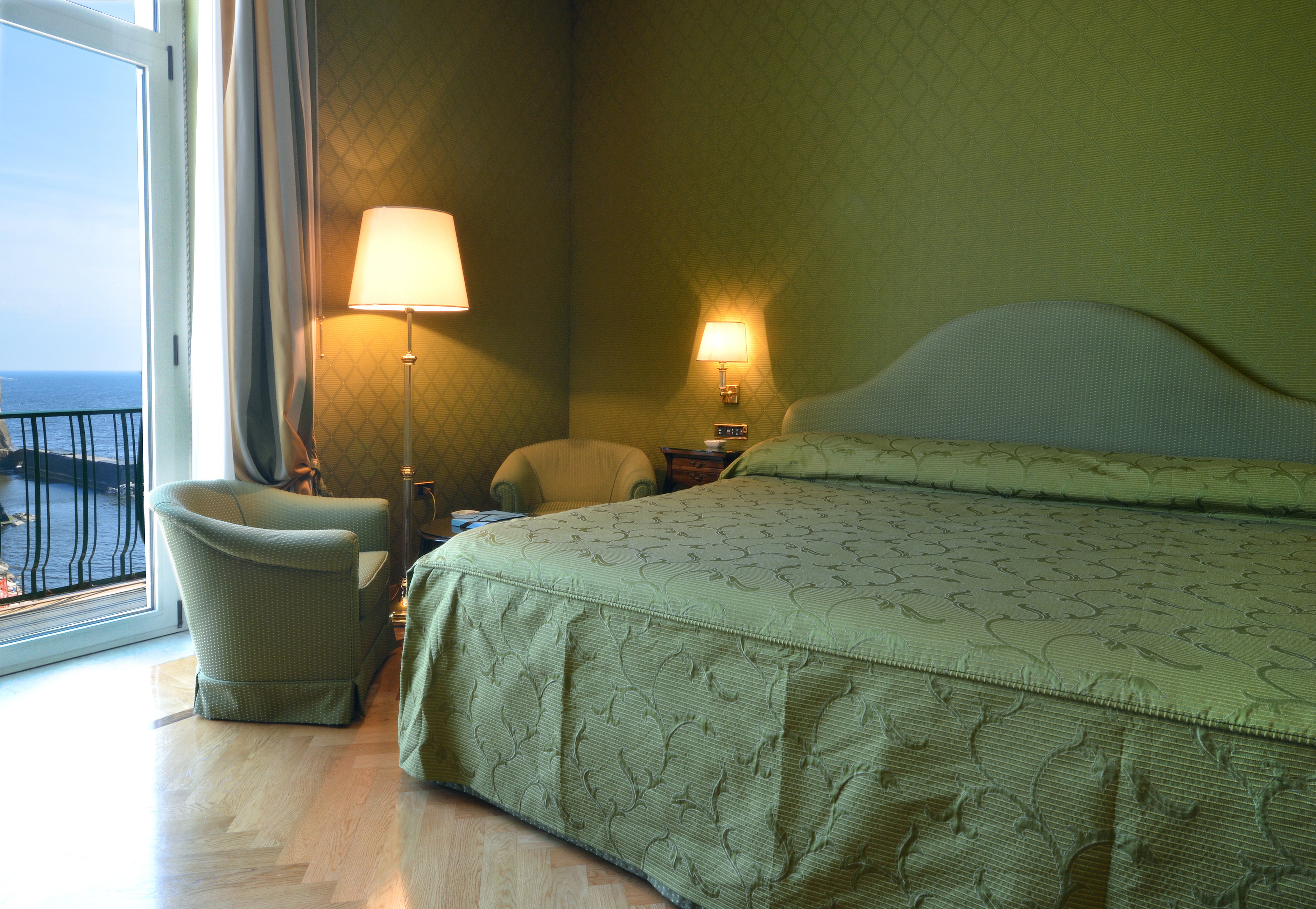 Grand Hotel Vesuvio Naples 8/50
