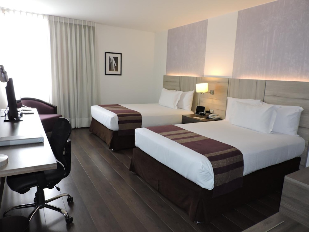 AKU HOTELS 14/69