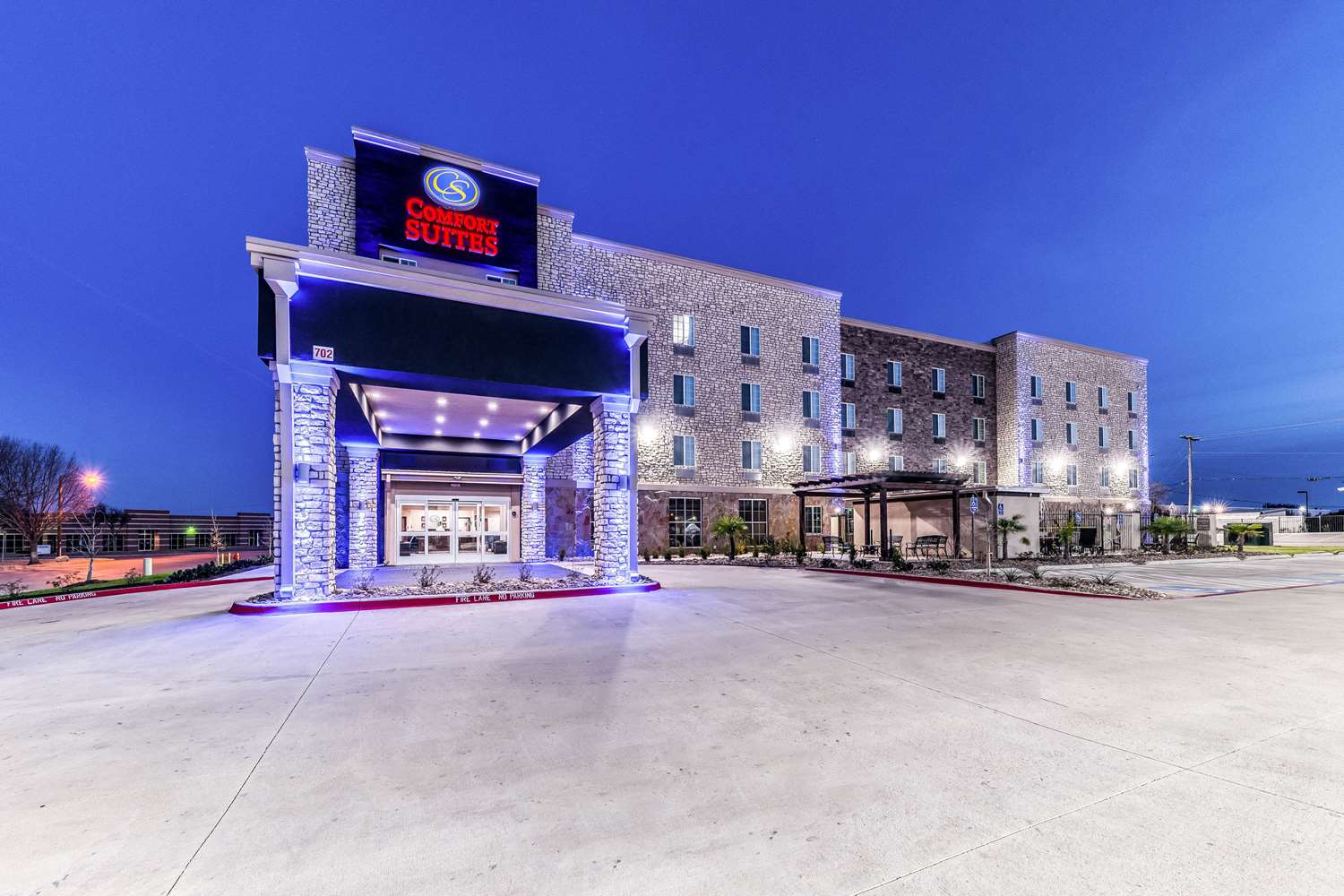 Comfort Suites Grand Prairie Arlington North 20/26