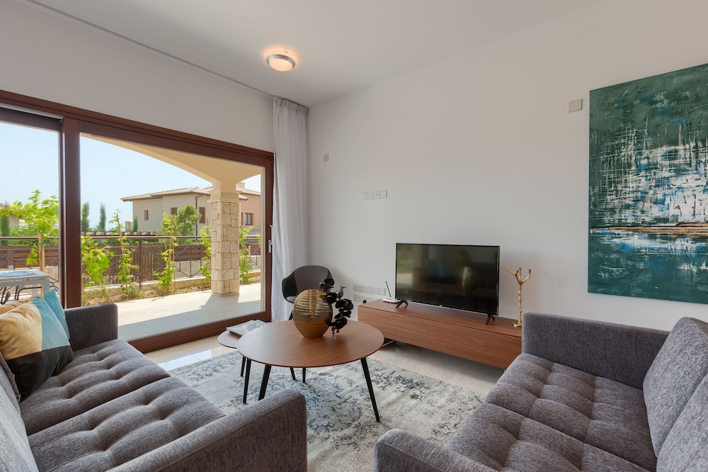 Aphrodite Hills Rentals - Premium Apartments 17/50