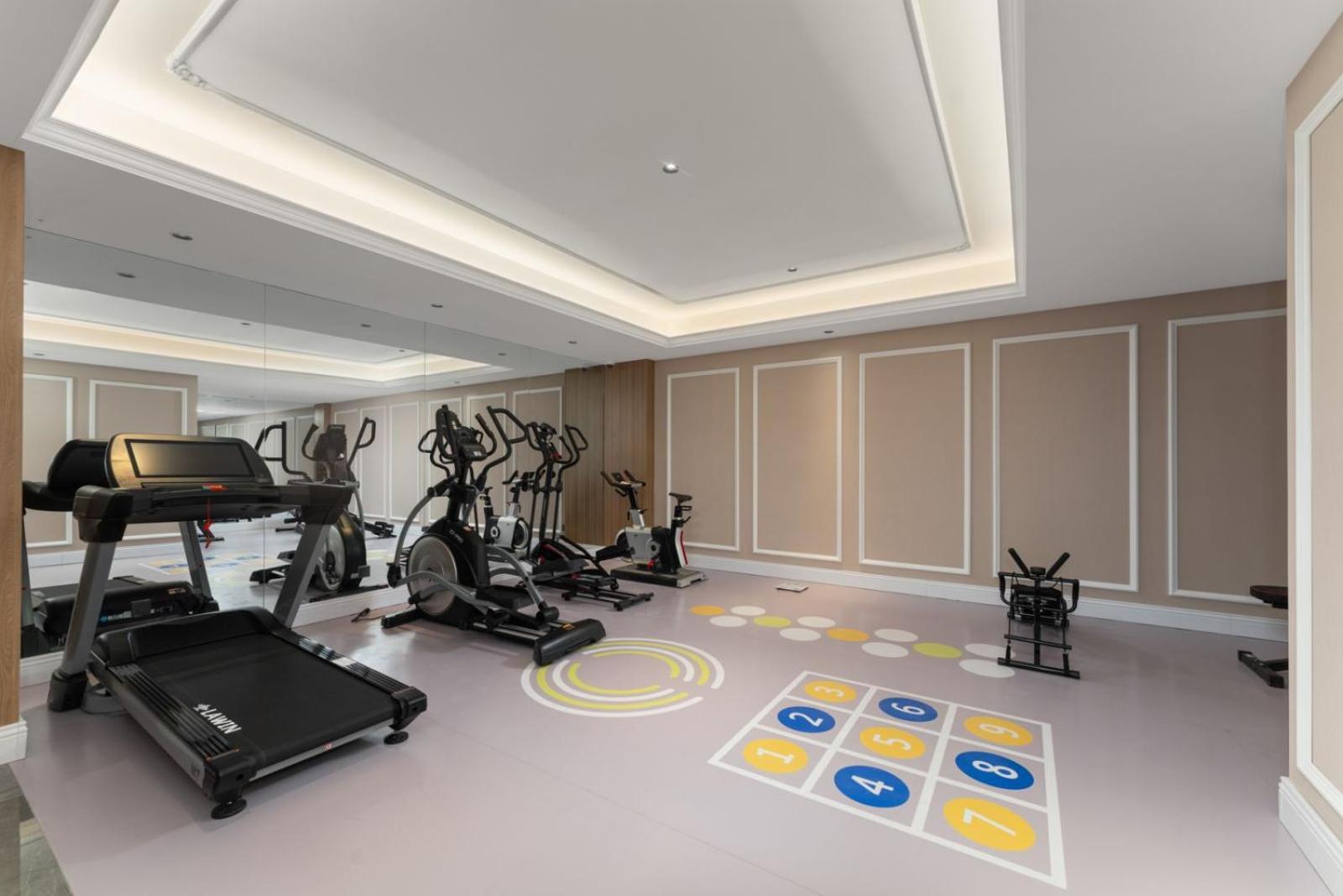 Vienna International Hotel (Shanghai National Exhibition and Convention Center Cao'an Road) 22/28