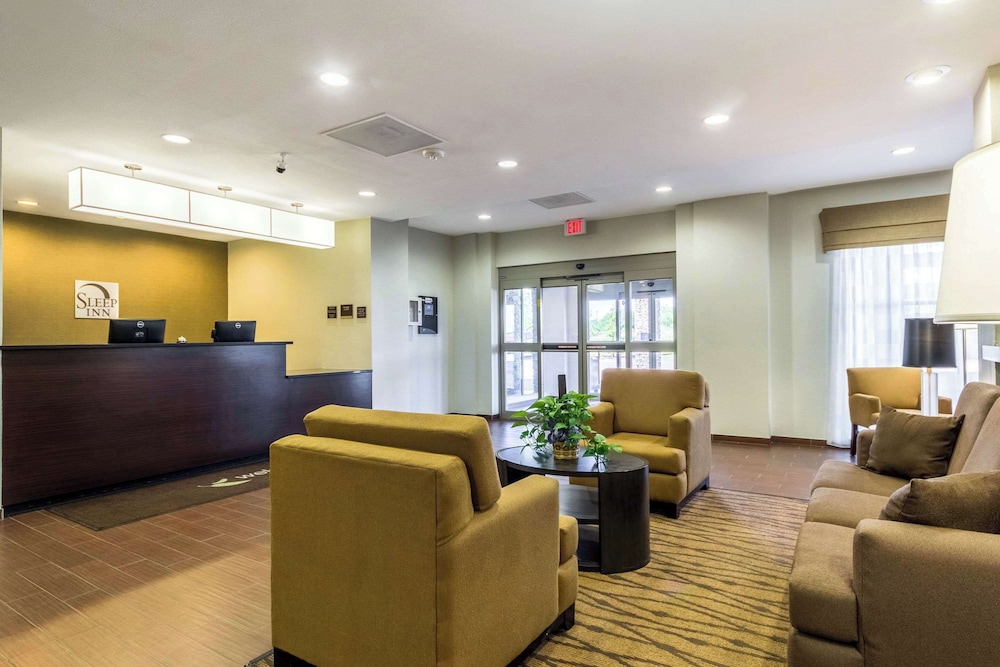 Sleep Inn & Suites Jourdanton - Pleasanton 40/65