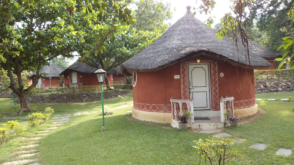 KISHKINDA HERITAGE RESORT 45/50