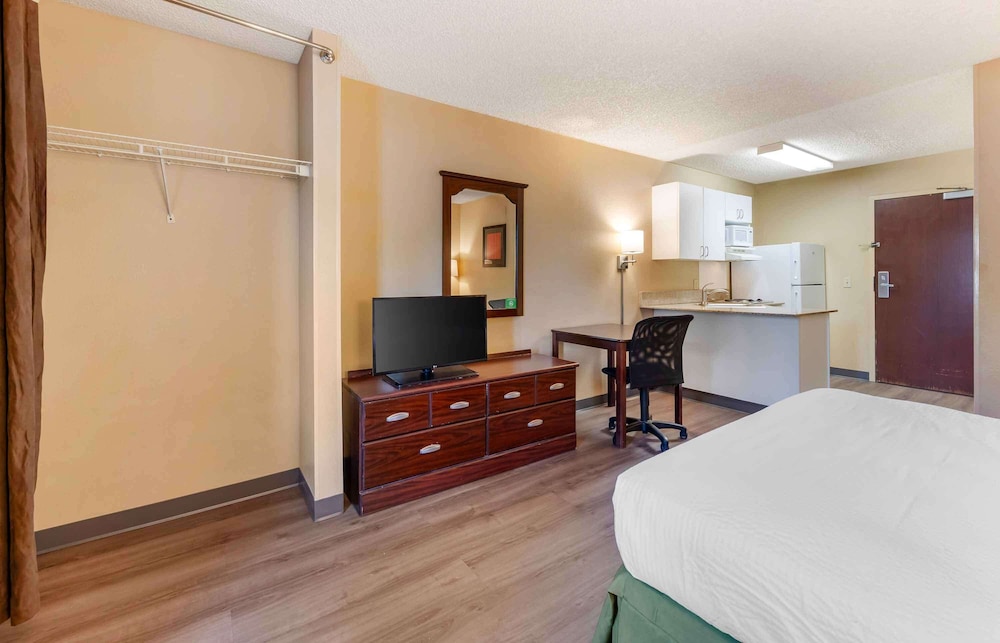 Extended Stay America Los Angeles - Ontario Airport 16/47