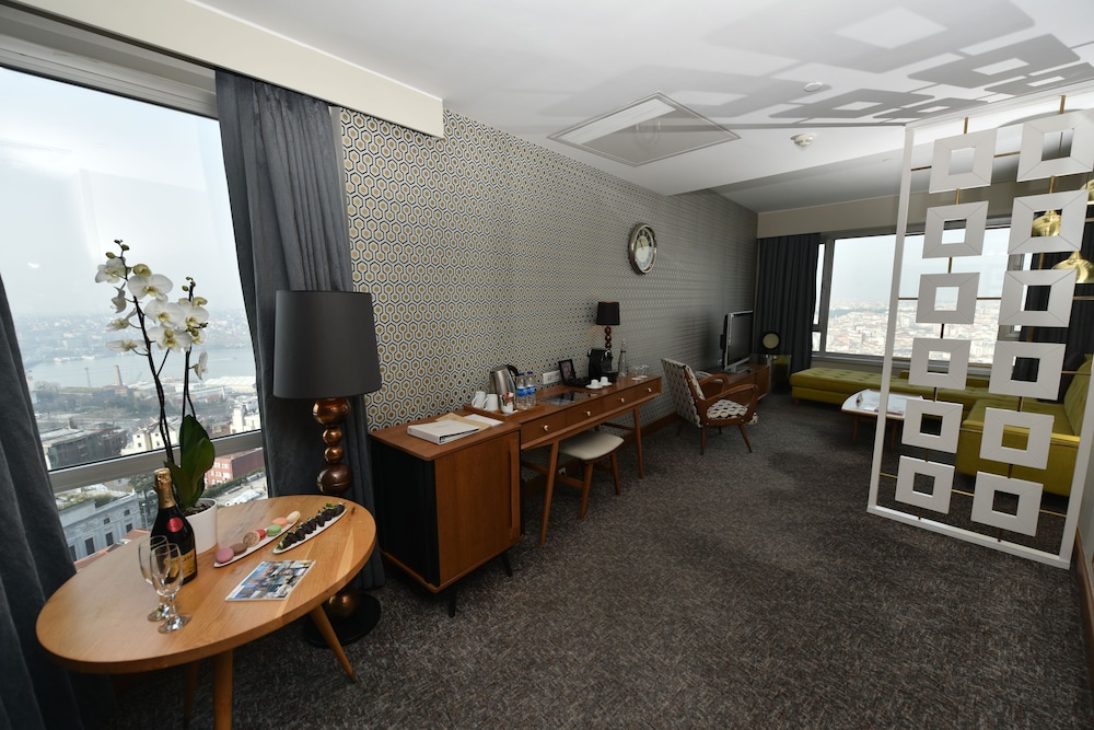 The Marmara Pera 36/61