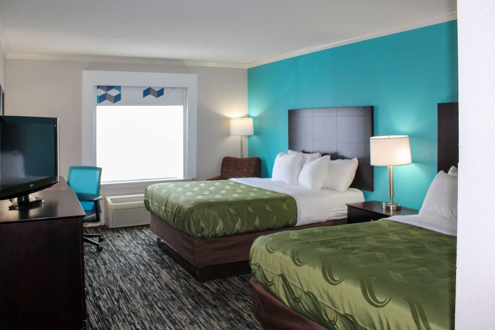 Quality Inn Crossville Near Cumberland Mountain State Park 22/47