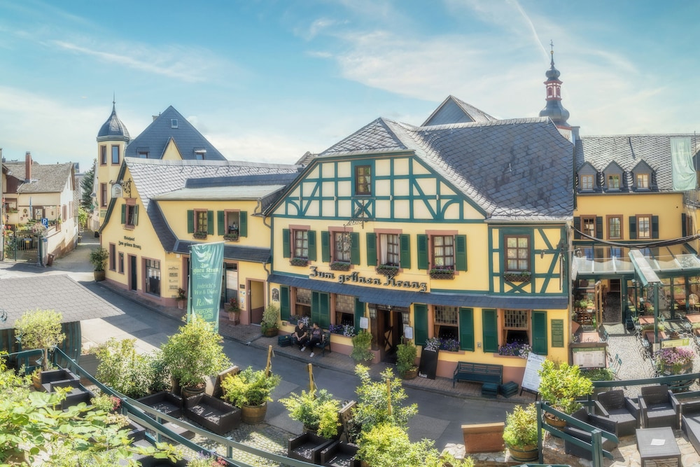 Historisches Hotel Weinrestaurant Zum Grünen Kranz 1/50