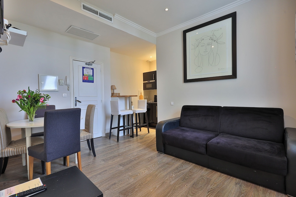 Residence Emeraude 25/50