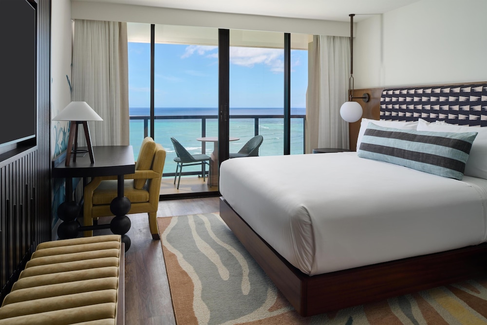 OUTRIGGER Waikiki Beach Resort 23/88