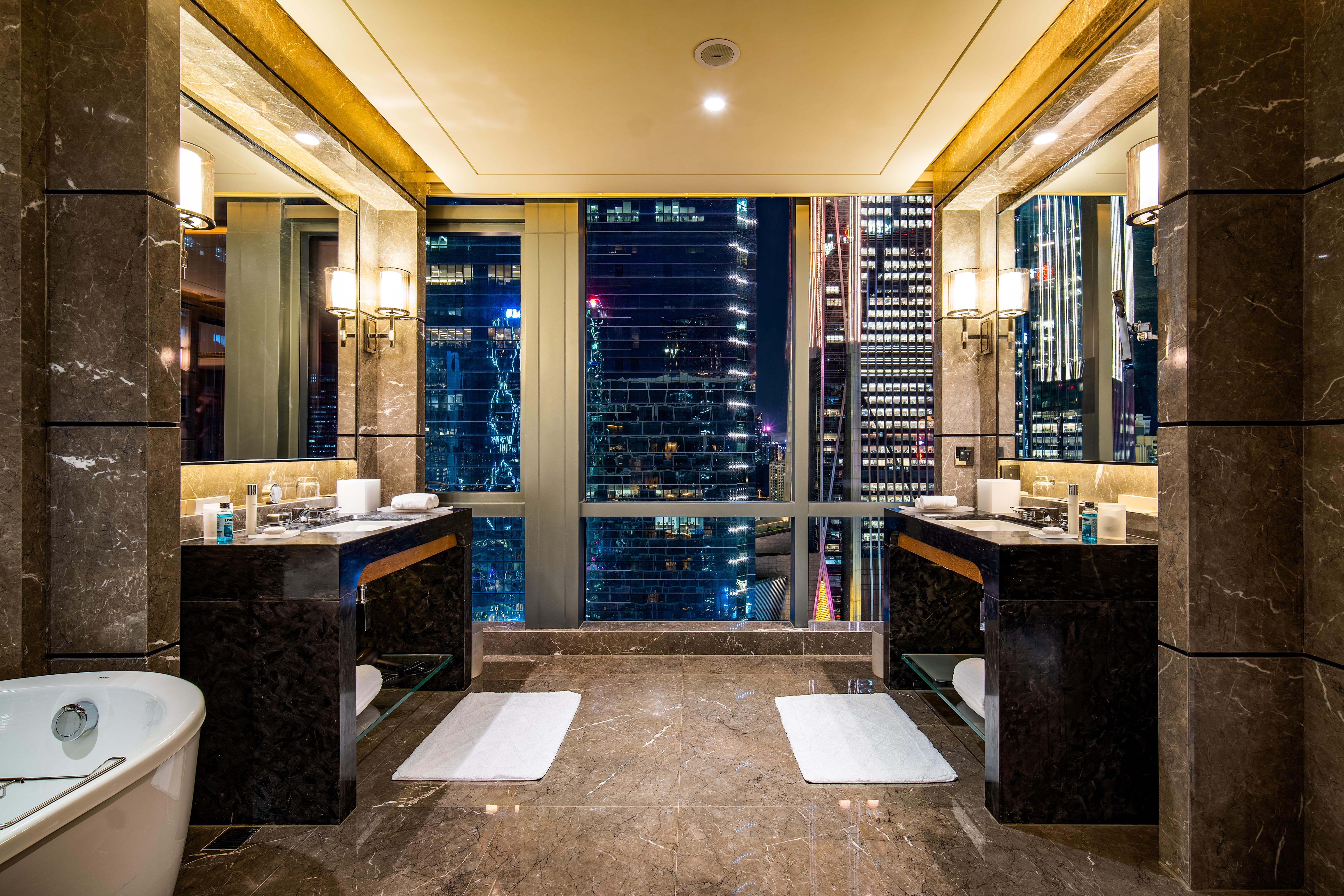2 Bedrooms, Ambassador, Suite