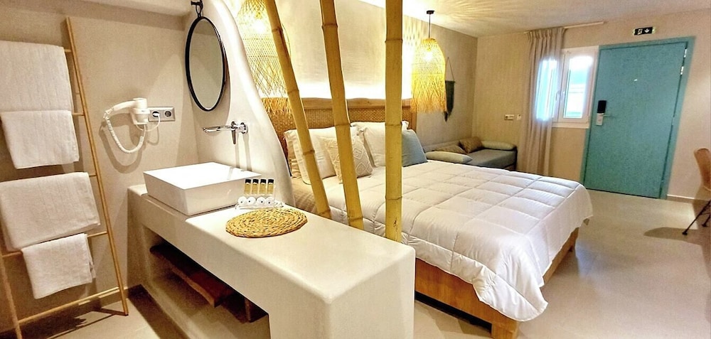 SUNRISE VILLAGE 26/64