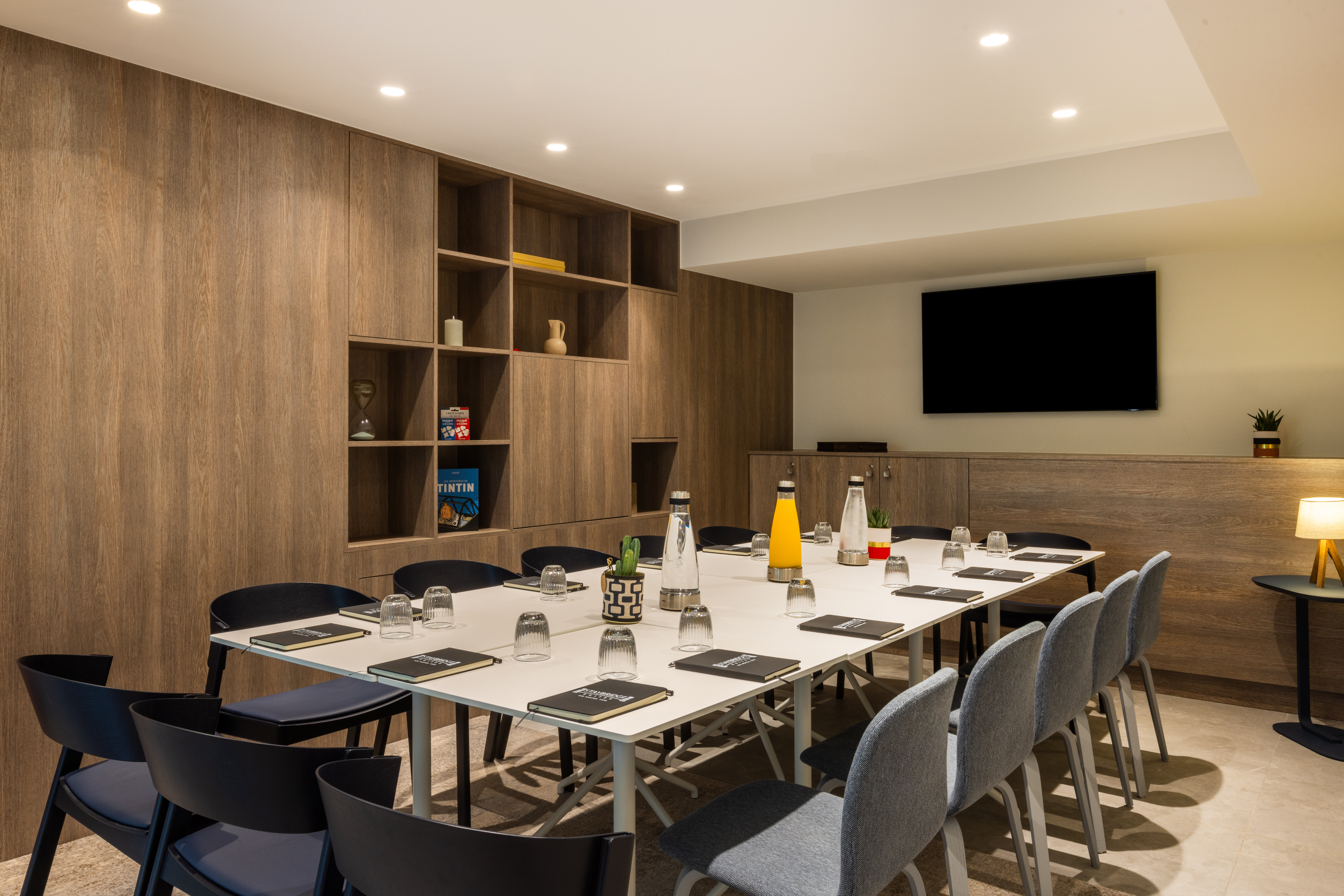 Staybridge Suites Cannes Centre 38/50