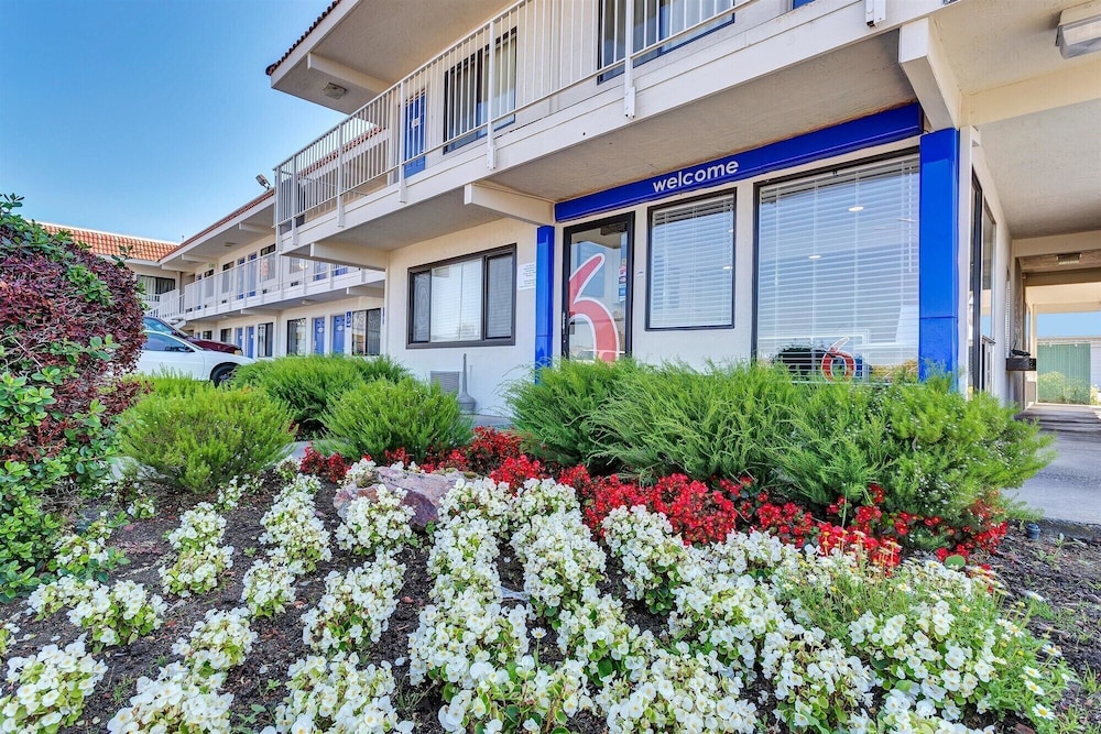 Motel6 Vallejo, CA - Six Flags West 55/64