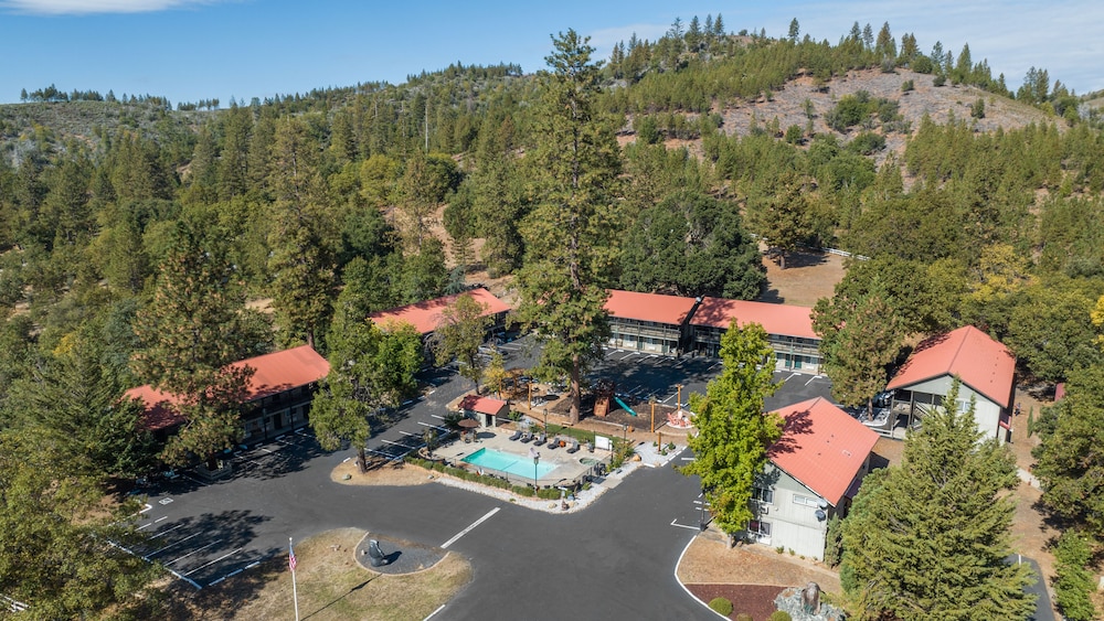 YOSEMITE WESTGATE LODGE 32/50