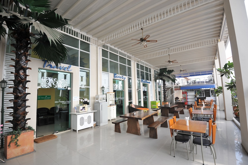 Nsiri Resort & Hotel 24/30