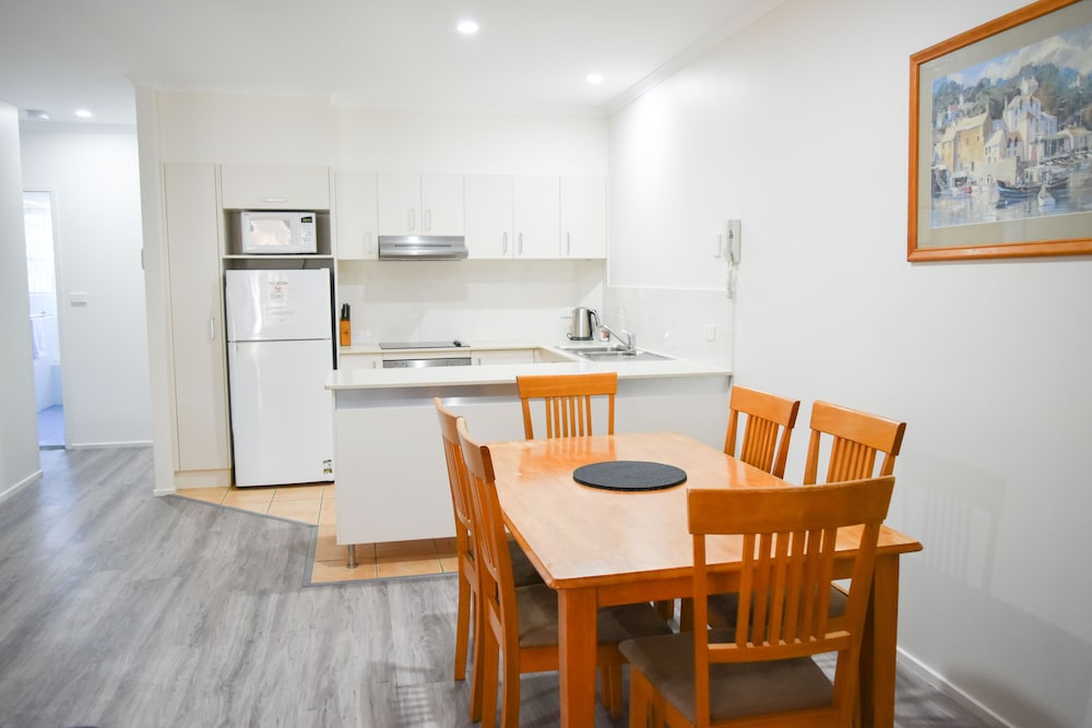 BEACHES HOLIDAY RESORT 20/35