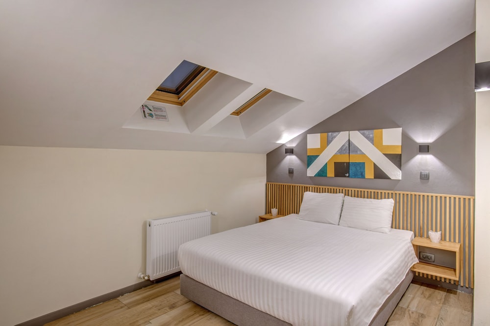 Hotel Forty One Bucharest 8/35