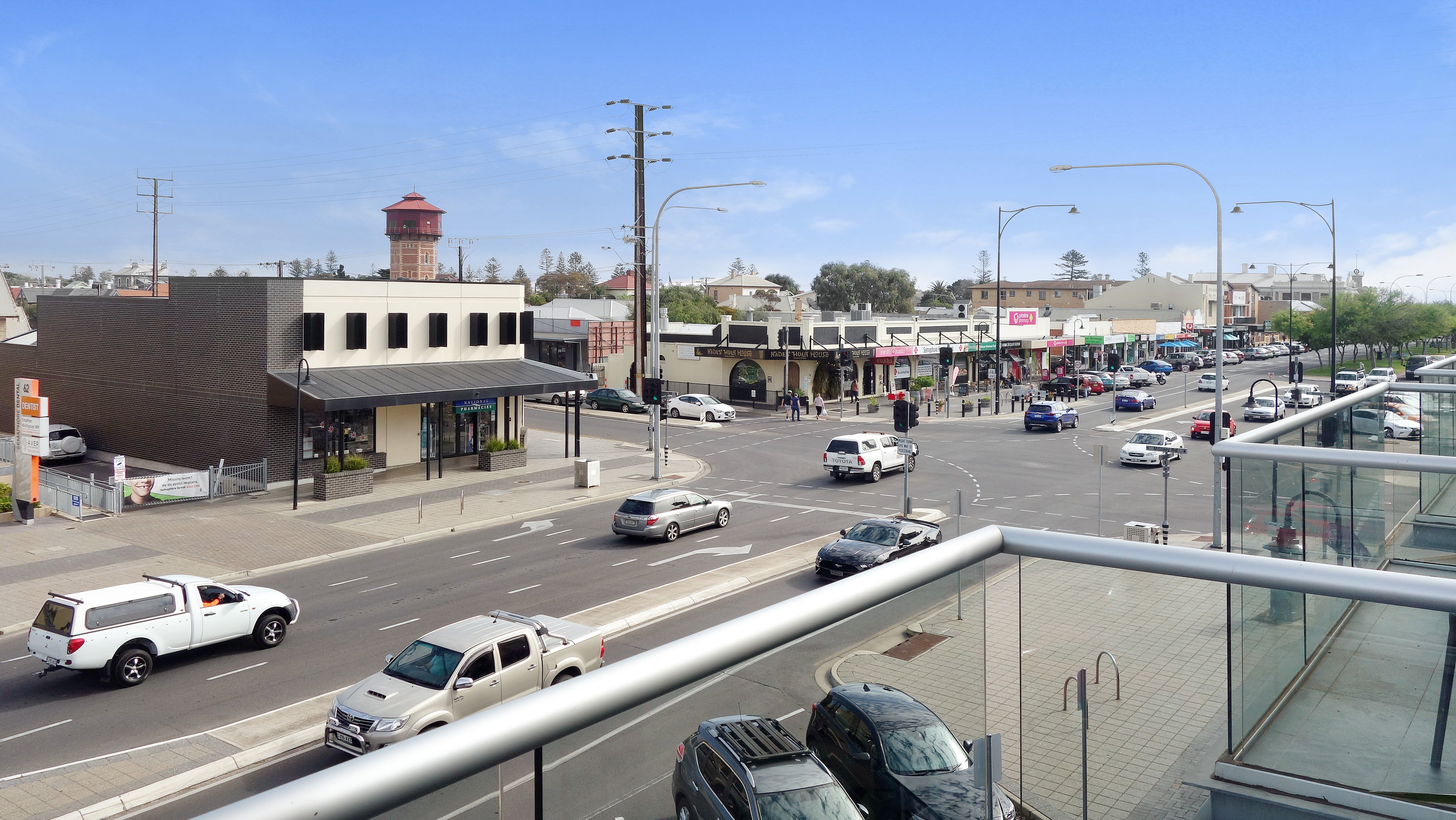 Semaphore Splash Apartments 40/50