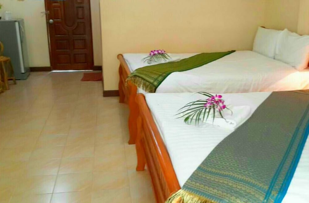Suanphet Riverview Resort 18/71