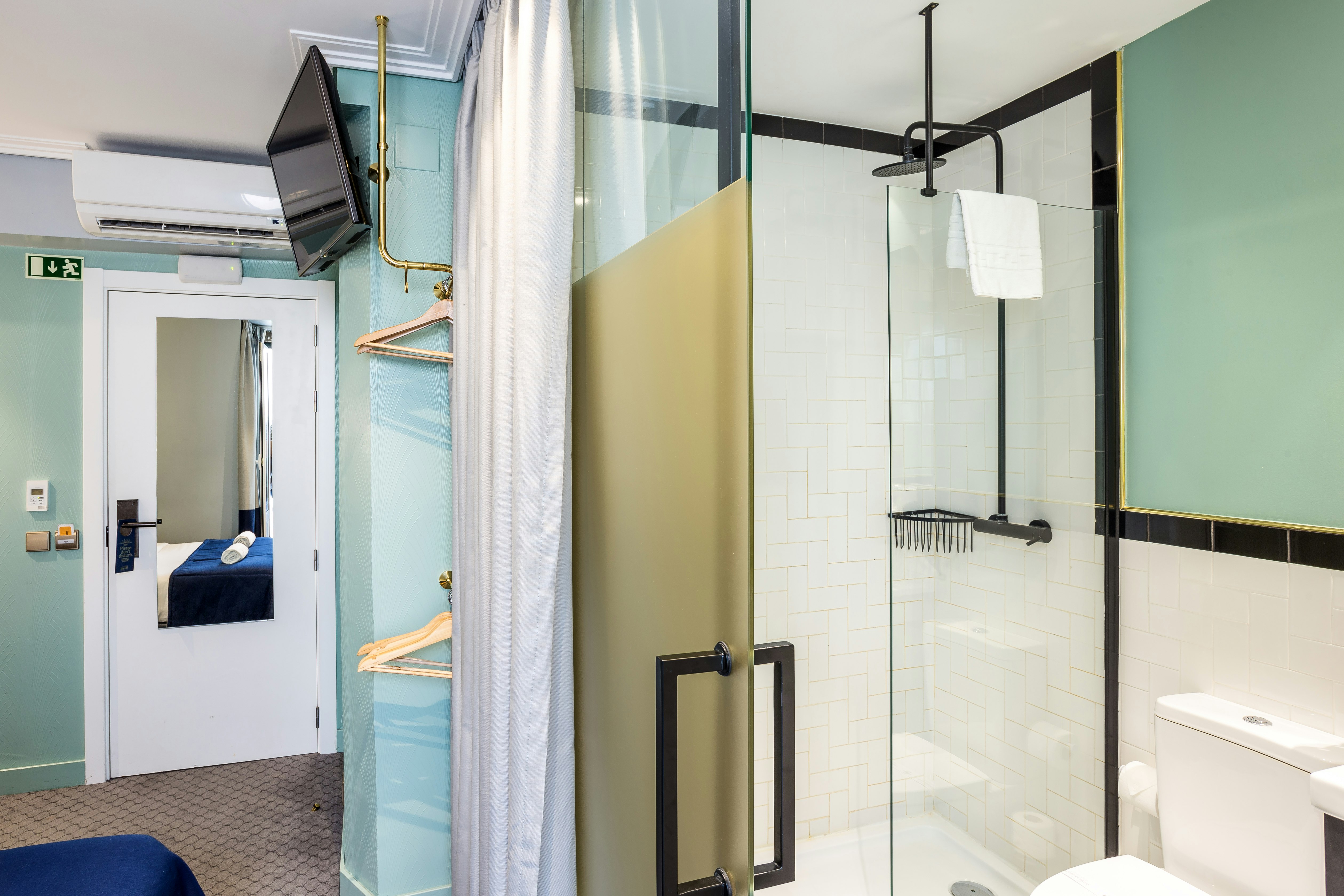 THE LIFT BOUTIQUE HOTEL 55/81