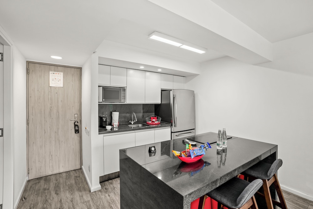 Armonik Suites 57/66