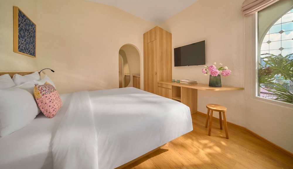 غرفة سيغنتشر بسرير كوين، Silverland Ben Thanh Hotel 6/10