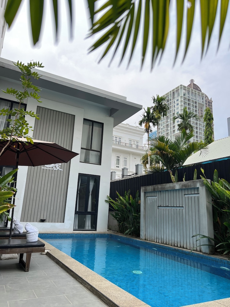 Le Cocon Boutique Hotel 57/62