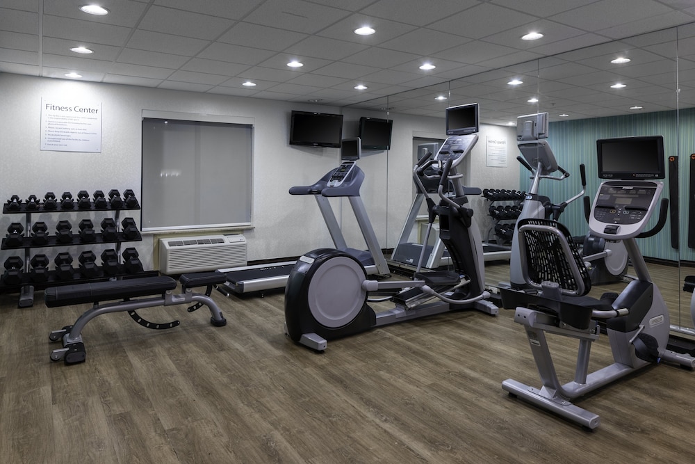 Holiday Inn Express Hotel & Suites Cordele North 44/79