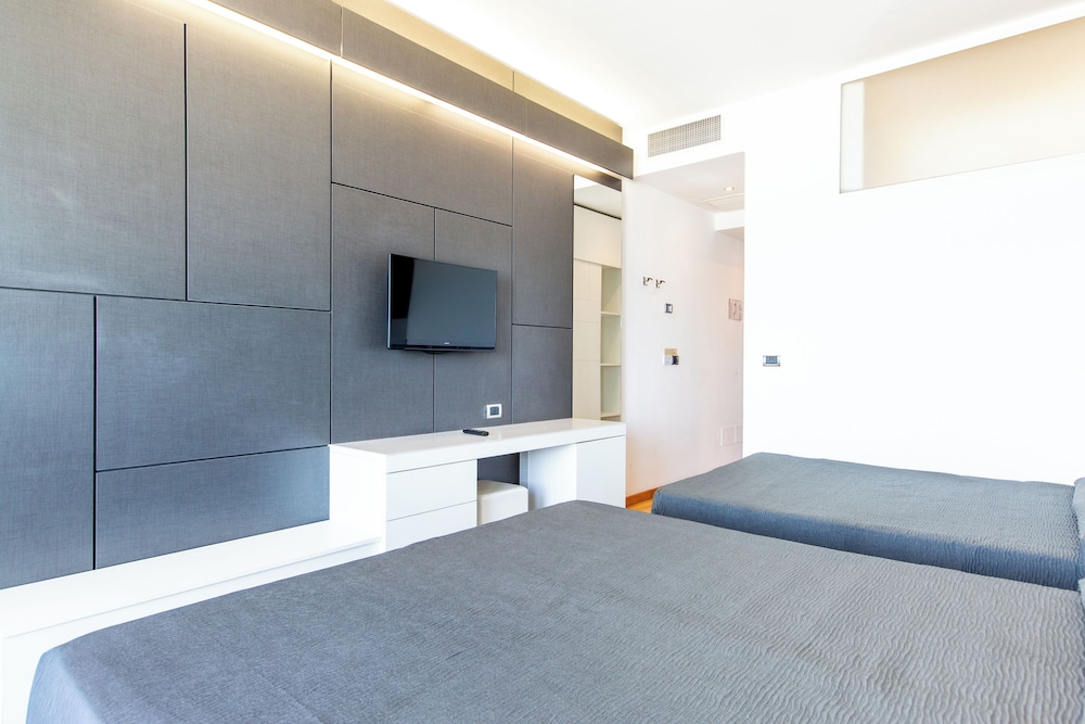 Hotel Baltic Riccione 46/68