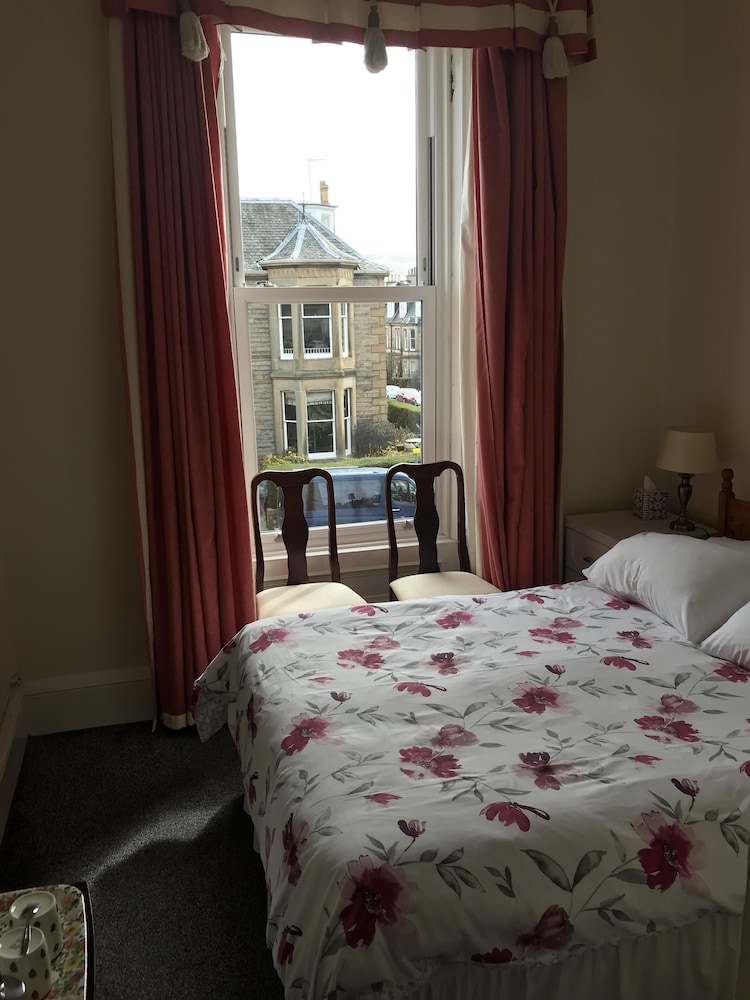 Dorstan Guest House 16/72