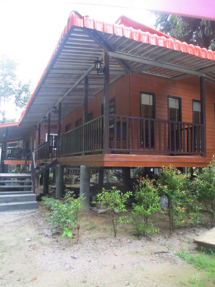 Khao Sok Island Resort And Spa 5/49