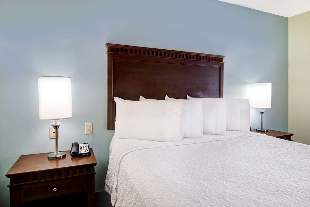 Hampton Inn & Suites by Hilton Saint John 14/57