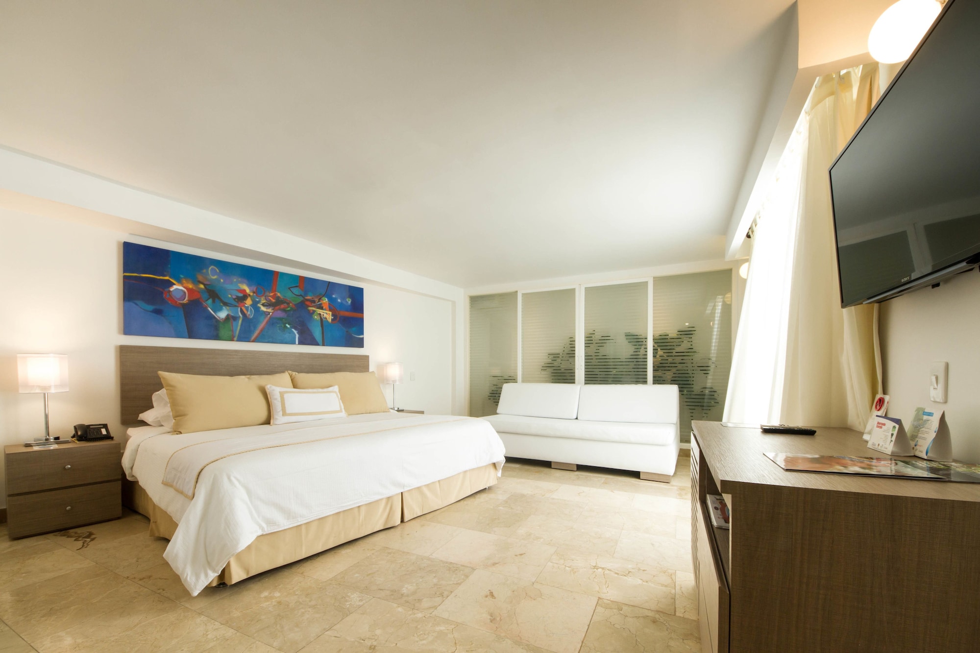 Superior, Sea View