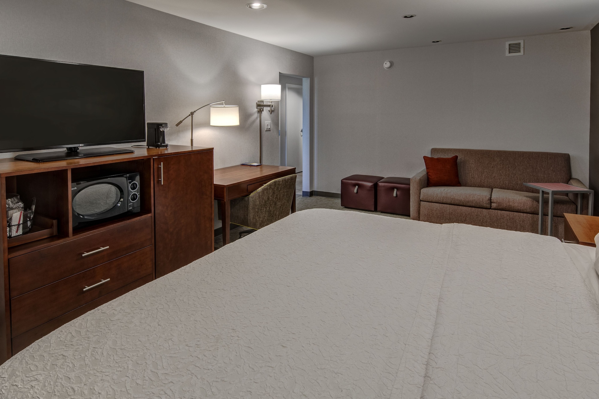 Executive, Suite, King Bed, Hampton Inn Indianapolis SW Plainfield 2/3