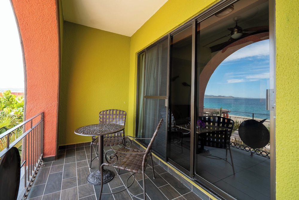 Hotel Palmas De Cortez 6/50