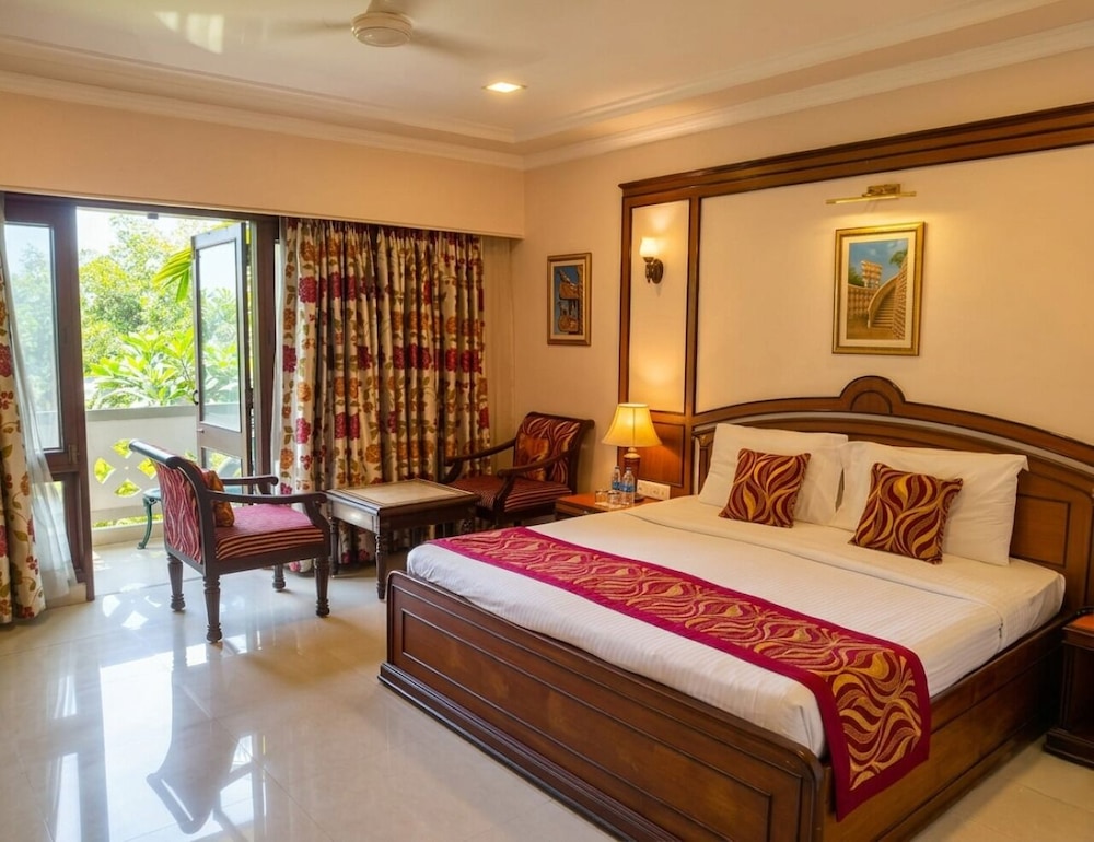 Noor Us Sabah Palace 12/45