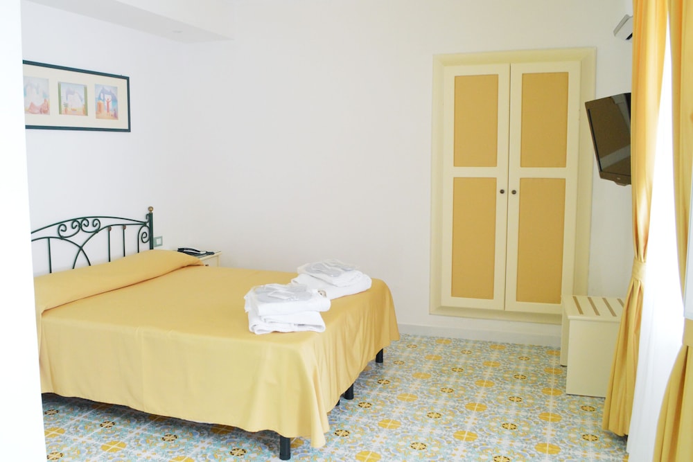 Hotel Villa Bianca 5/50