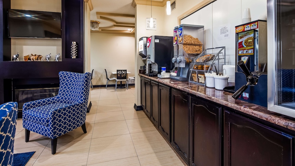Surestay Plus Hotel By Best Western San Antonio North 281 N 20/28