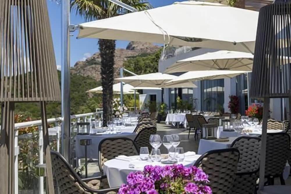 Hotel Capo Rosso 25/37