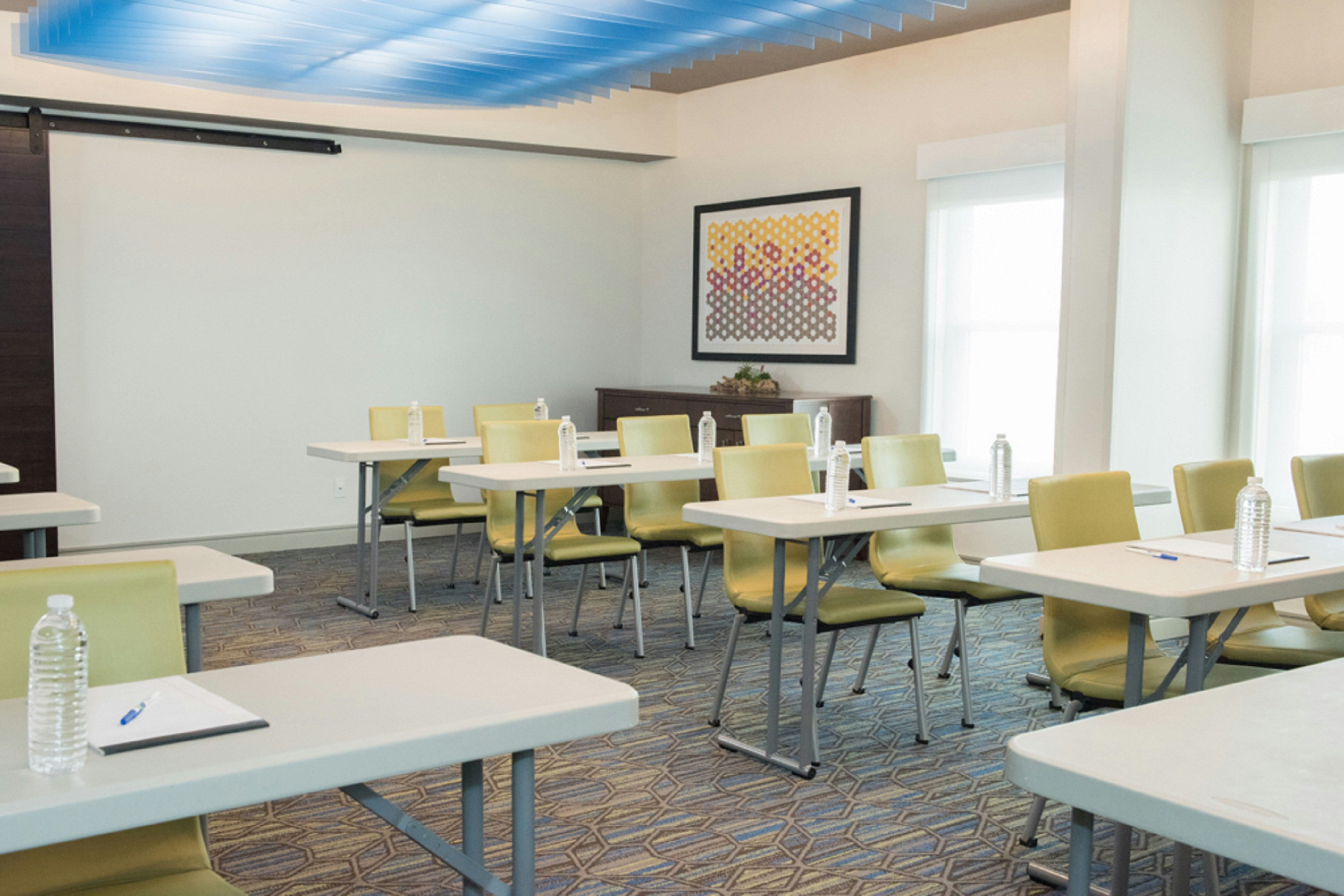 Holiday Inn Express Pascagoula Moss Point 24/36