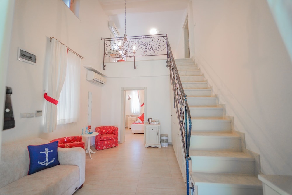 Alacati Marina Palace 31/50