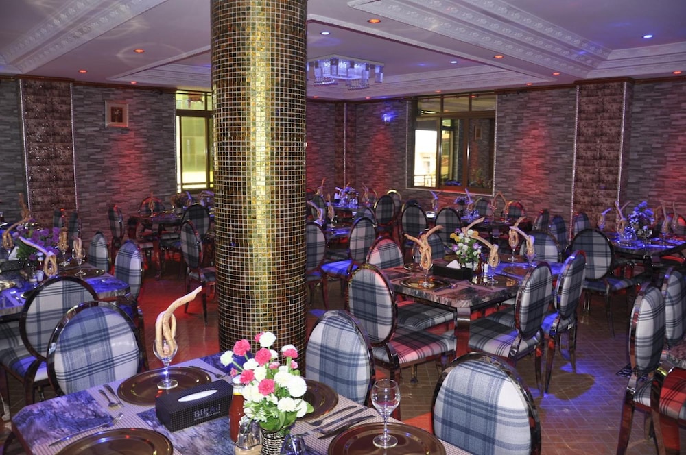Biraj International Hotel 32/50