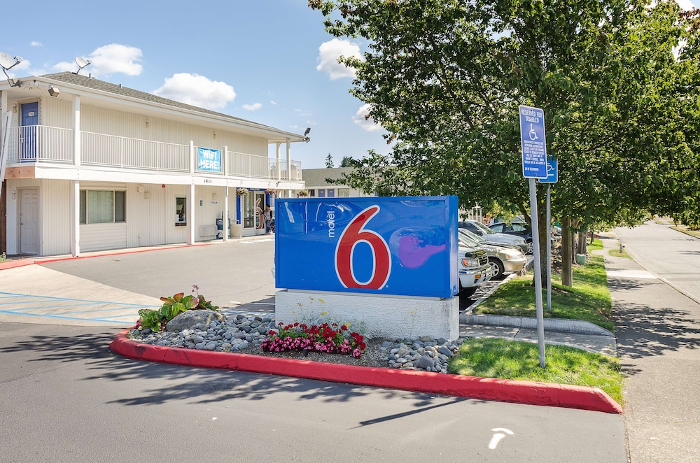 Motel6 Tacoma, WA - South 38/46